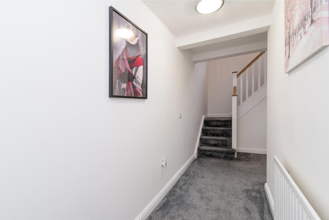 Immaculate 3 Bed House - Stunning Balcony Views Apartment Matlock  Exterior foto
